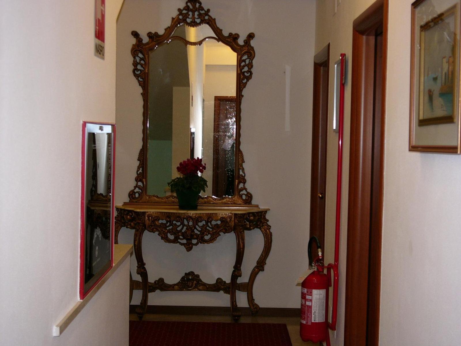 Hotel Lido Deiva Marina Buitenkant foto