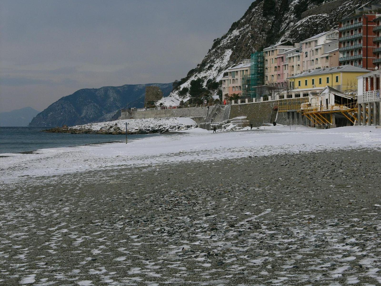 Hotel Lido Deiva Marina Buitenkant foto