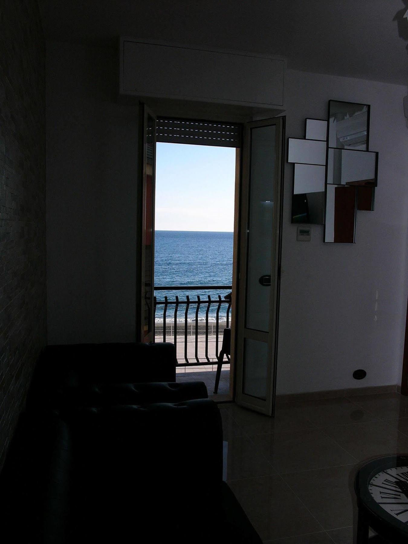 Hotel Lido Deiva Marina Buitenkant foto